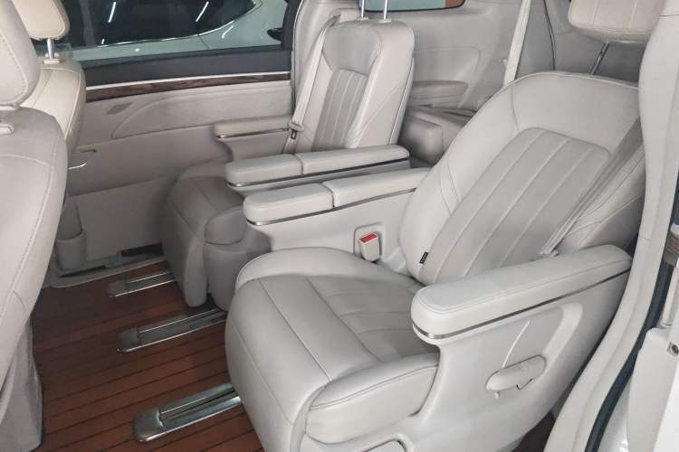 Used GAC Trumpchi M8 2018 320T Luxury Edition Interior 1