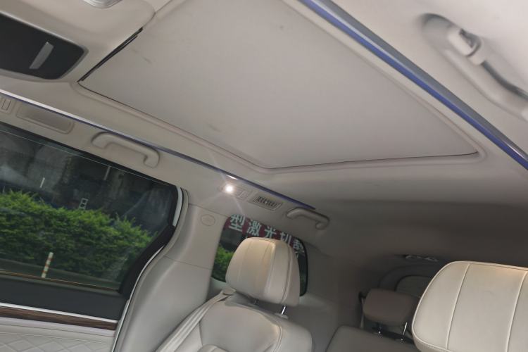 Used GAC Trumpchi M8 2018 320T Luxury Edition Interior 11