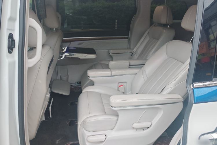 Used GAC Trumpchi M8 2018 320T Luxury Edition Interior 2
