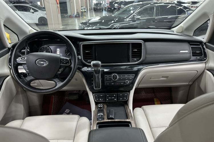 Used GAC Trumpchi M8 2018 320T Luxury Edition Interior 2