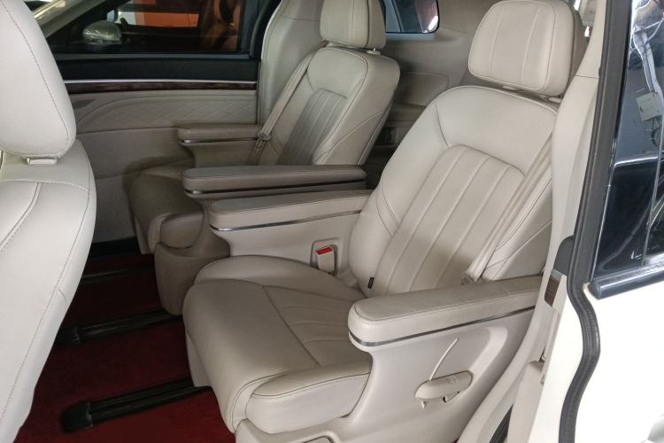 Used GAC Trumpchi M8 2018 320T Luxury Edition Interior 4