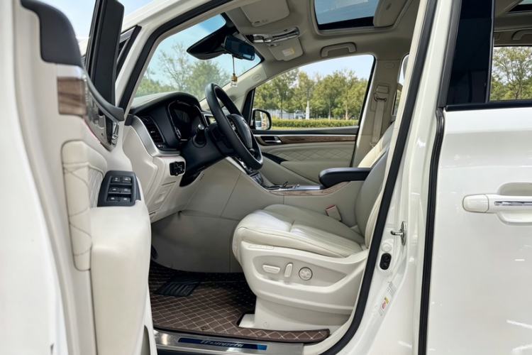 Used GAC Trumpchi M8 2018 320T Flagship Edition Interior 6