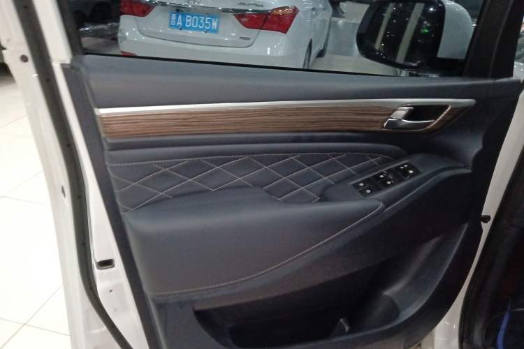 Used GAC Trumpchi M8 2018 320T Luxury Edition Interior 7