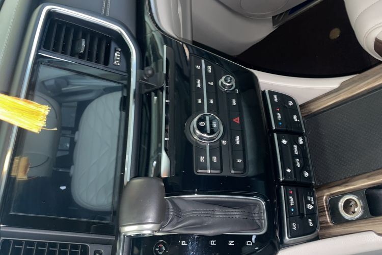 Used GAC Trumpchi M8 2018 320T Luxury Edition Interior 8