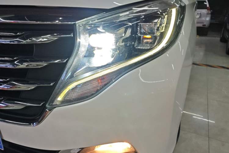 Used GAC Trumpchi M8 2018 320T Luxury Edition Left Front Headlight