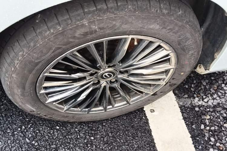 Used GAC Trumpchi M8 2018 320T Flagship Edition Left Front Wheel Hub