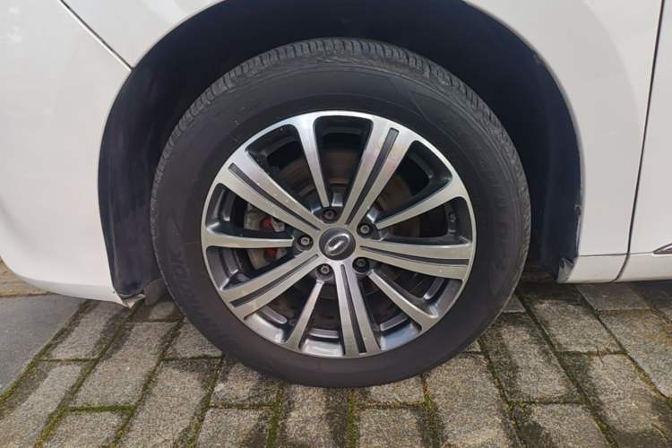 Used GAC Trumpchi M8 2018 320T Luxury Edition Left Front Wheel Hub