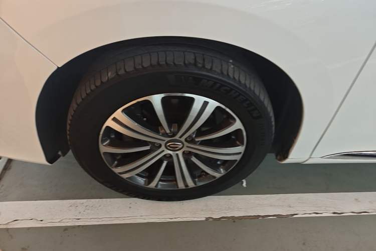 Used GAC Trumpchi M8 2018 320T Luxury Edition Left Front Wheel Hub