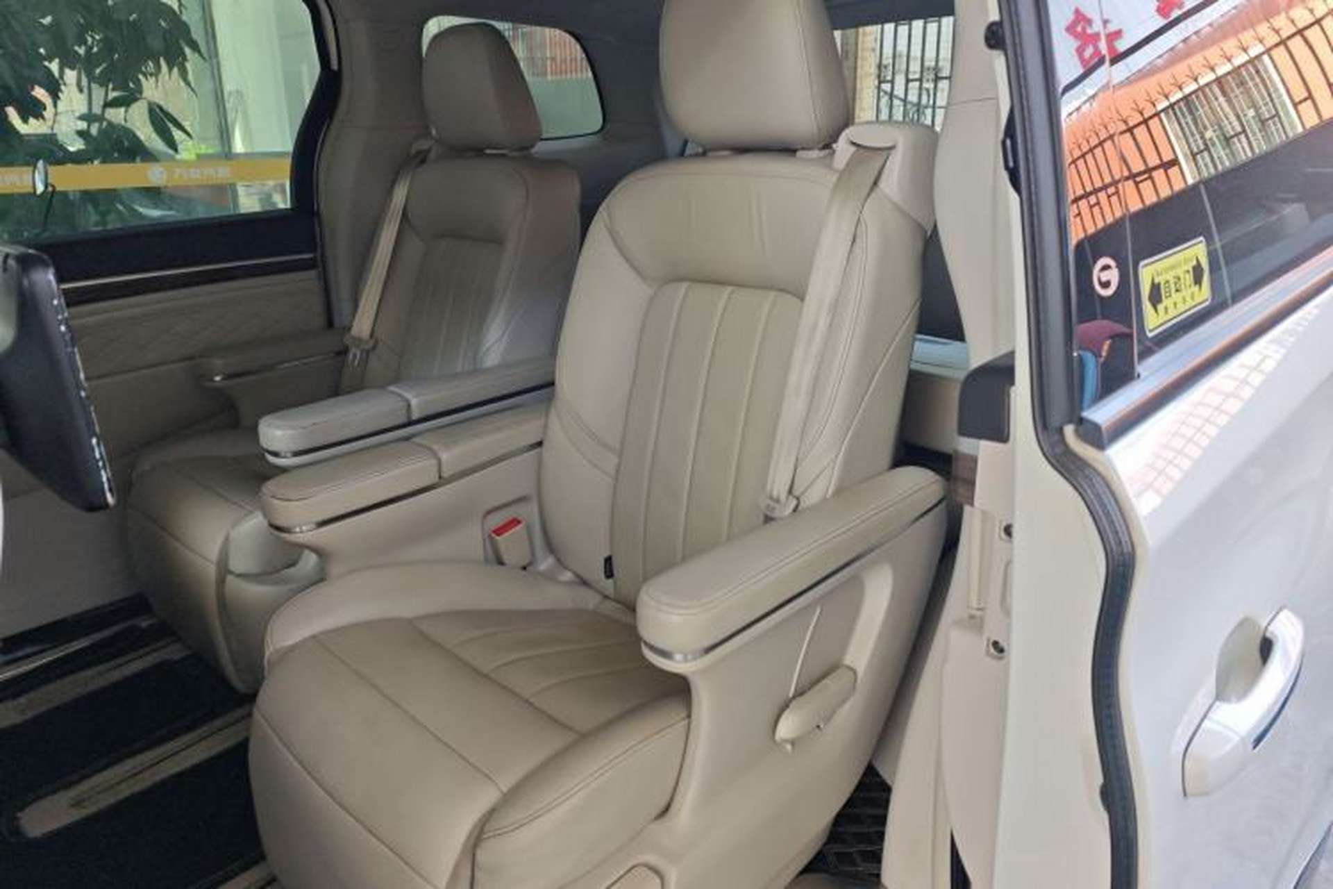 Used GAC Trumpchi M8 2018 320T Flagship Edition Left Rear Seat