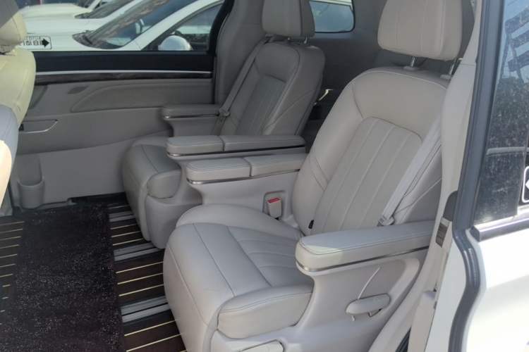 Used GAC Trumpchi M8 2018 320T Luxury Edition Left Rear Seat