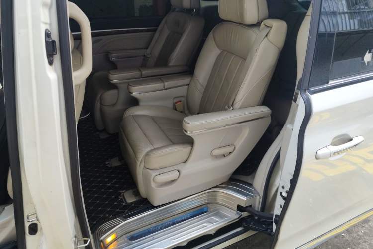 Used GAC Trumpchi M8 2018 320T Luxury Edition Left Rear Seat