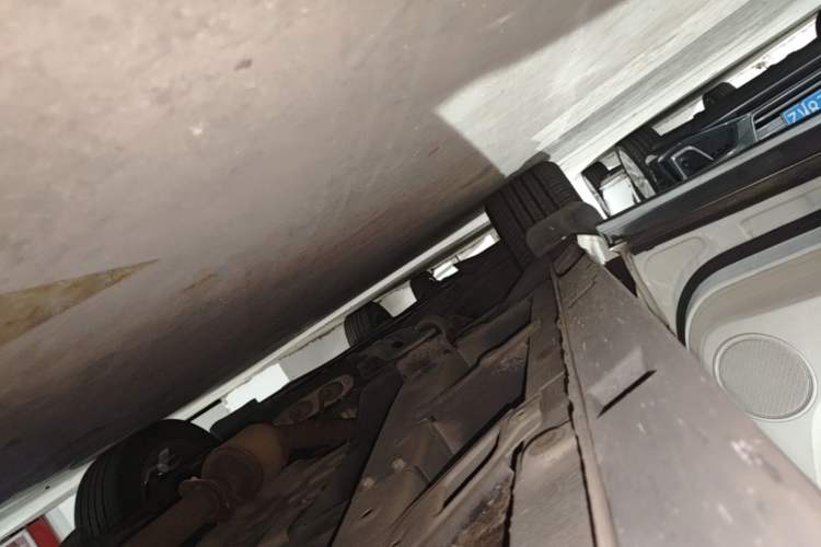 Used GAC Trumpchi M8 2018 320T Luxury Edition Left Side Sill