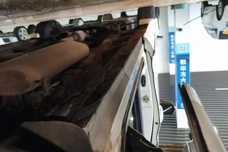 Used GAC Trumpchi M8 2018 320T Luxury Edition Left Side Sill