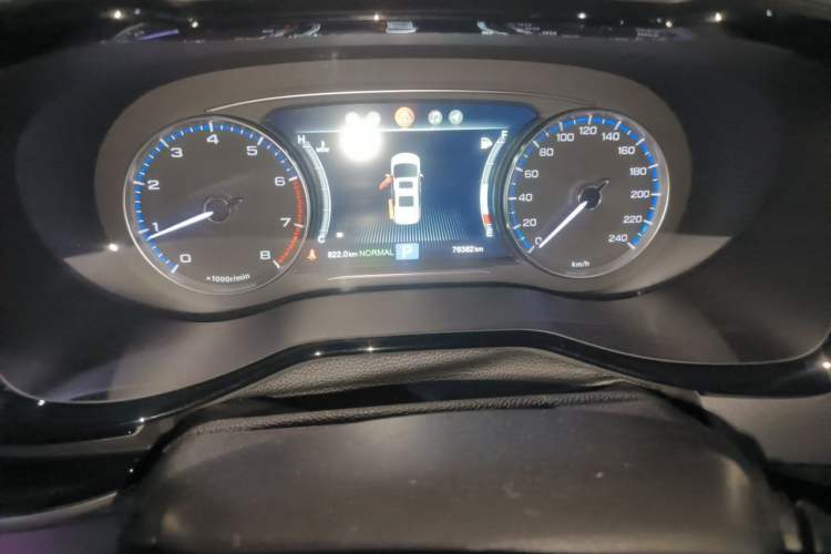 Used GAC Trumpchi M8 2018 320T Luxury Edition Odometer Close Up