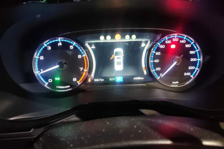 Used GAC Trumpchi M8 2018 320T Luxury Edition Odometer Close Up
