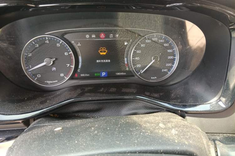 Used GAC Trumpchi M8 2018 320T Luxury Edition Odometer Close Up