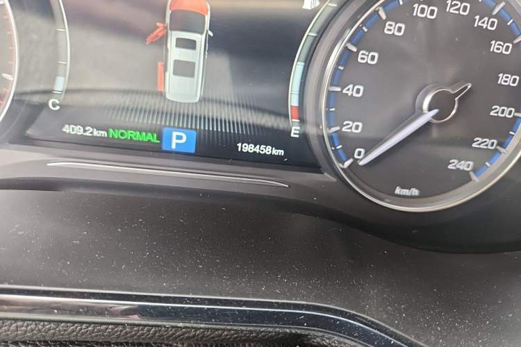 Used GAC Trumpchi M8 2018 320T Luxury Edition Odometer Close Up
