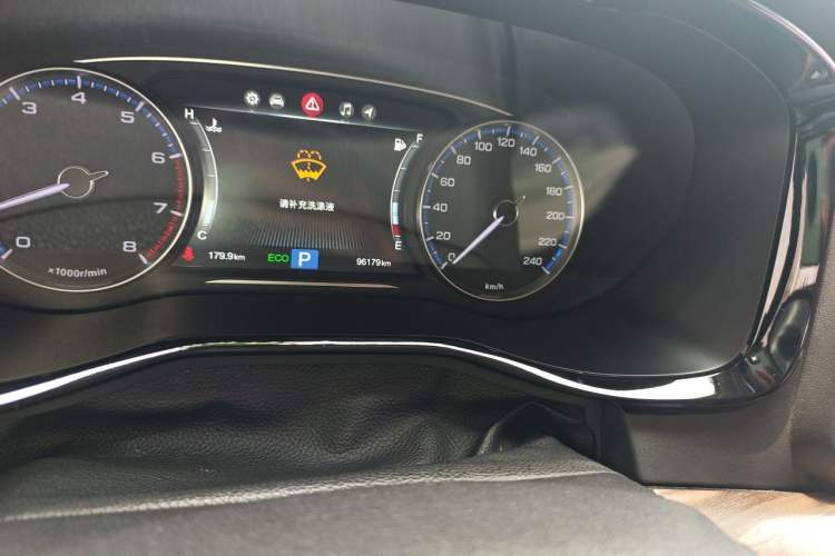 Used GAC Trumpchi M8 2018 320T Flagship Edition Odometer Close Up