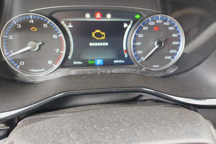 Used GAC Trumpchi M8 2018 320T Luxury Edition Odometer Close Up
