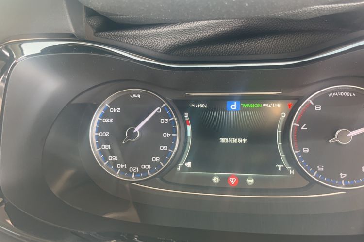 Used GAC Trumpchi M8 2018 320T Luxury Edition Odometer Close Up