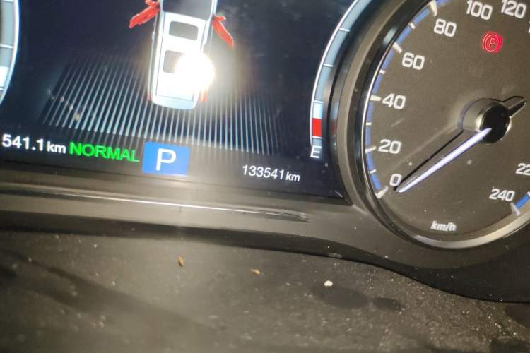 Used GAC Trumpchi M8 2018 320T Luxury Edition Odometer Close Up