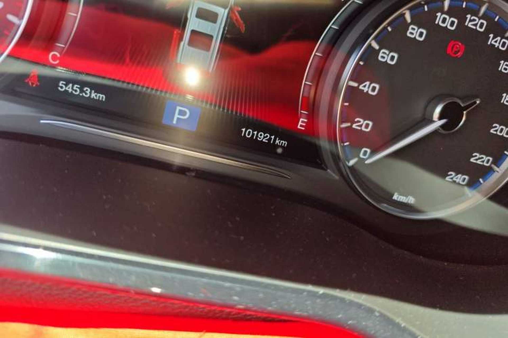 Used GAC Trumpchi M8 2018 320T Luxury Edition Odometer Close Up