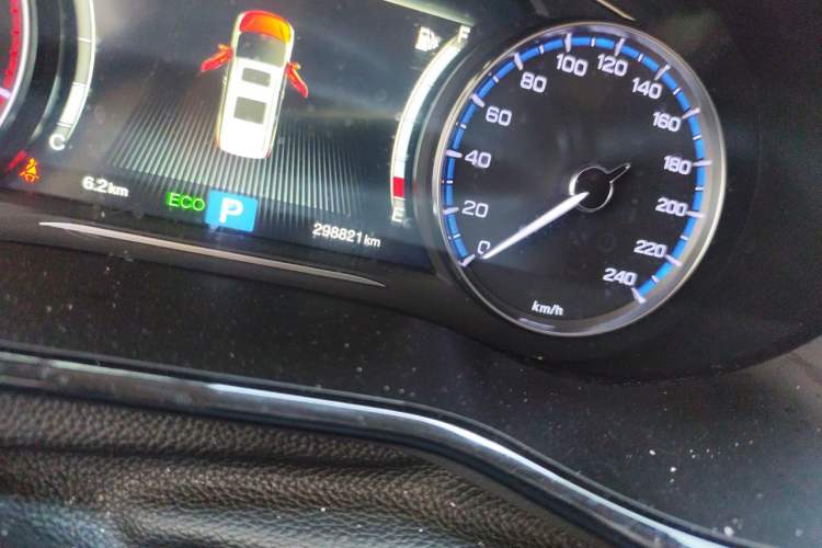 Used GAC Trumpchi M8 2018 320T Luxury Edition Odometer Close Up