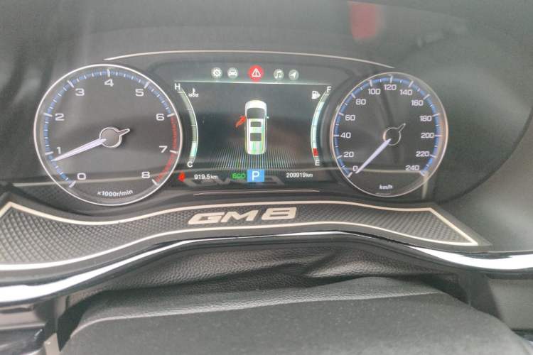 Used GAC Trumpchi M8 2018 320T Luxury Edition Odometer Close Up