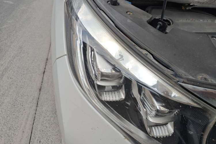 Used GAC Trumpchi M8 2018 320T Luxury Edition Right Front Headlight