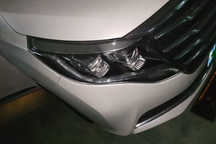 Used GAC Trumpchi M8 2018 320T Luxury Edition Right Front Headlight
