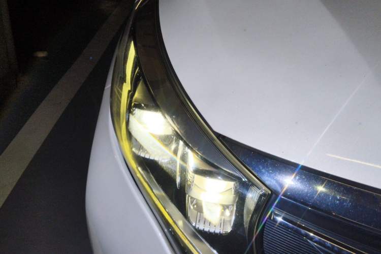 Used GAC Trumpchi M8 2018 320T Luxury Edition Right Front Headlight