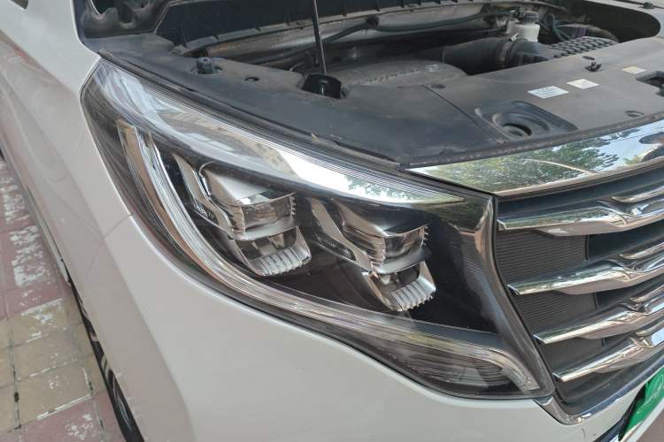 Used GAC Trumpchi M8 2018 320T Luxury Edition Right Front Headlight