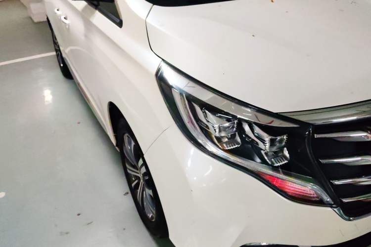 Used GAC Trumpchi M8 2018 320T Luxury Edition Right Front Headlight