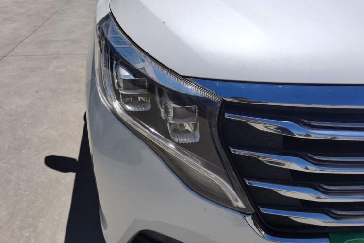 Used GAC Trumpchi M8 2018 320T Luxury Edition Right Front Headlight
