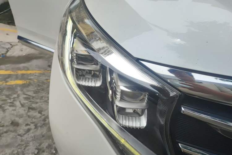 Used GAC Trumpchi M8 2018 320T Luxury Edition Right Front Headlight