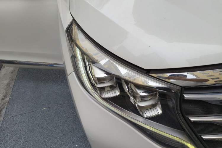 Used GAC Trumpchi M8 2018 320T Luxury Edition Right Front Headlight