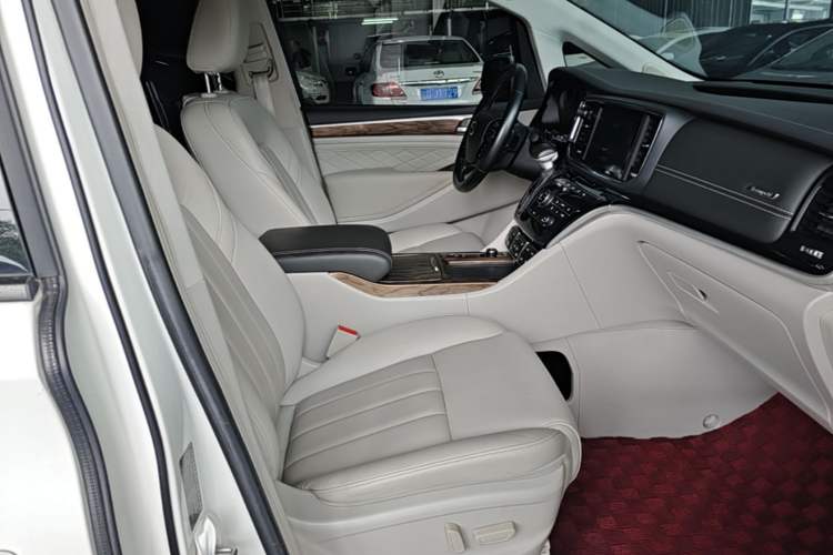 Used GAC Trumpchi M8 2018 320T Flagship Edition Right Front Seat