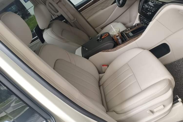 Used GAC Trumpchi M8 2018 320T Flagship Edition Right Front Seat