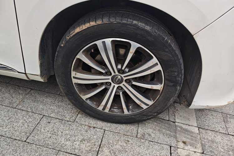 Used GAC Trumpchi M8 2018 320T Luxury Edition Right Front Wheel Hub