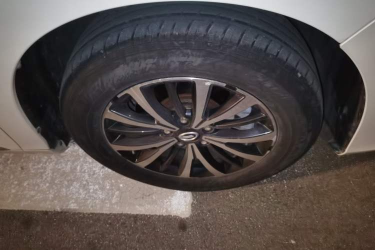 Used GAC Trumpchi M8 2018 320T Luxury Edition Right Front Wheel Hub