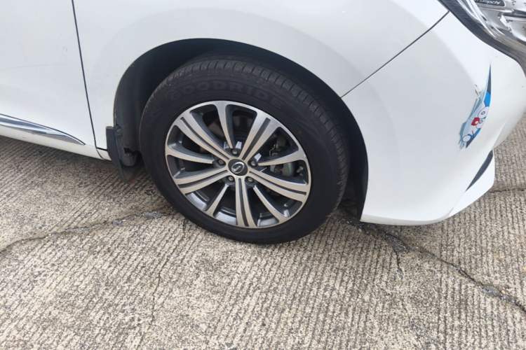 Used GAC Trumpchi M8 2018 320T Luxury Edition Right Front Wheel Hub
