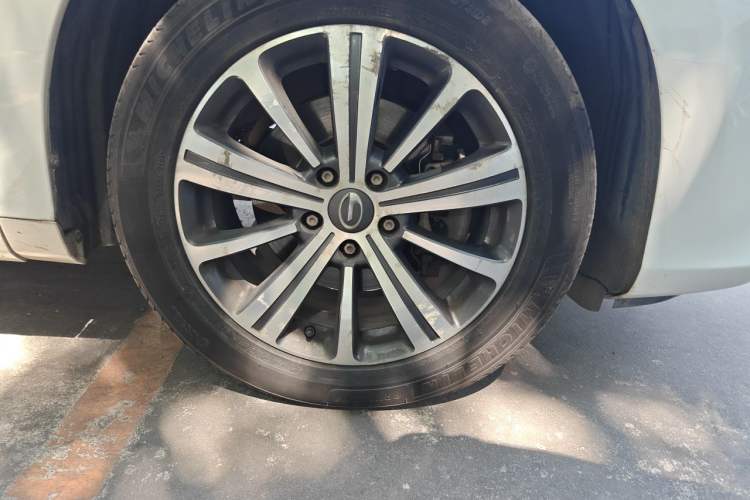 Used GAC Trumpchi M8 2018 320T Luxury Edition Right Front Wheel Hub