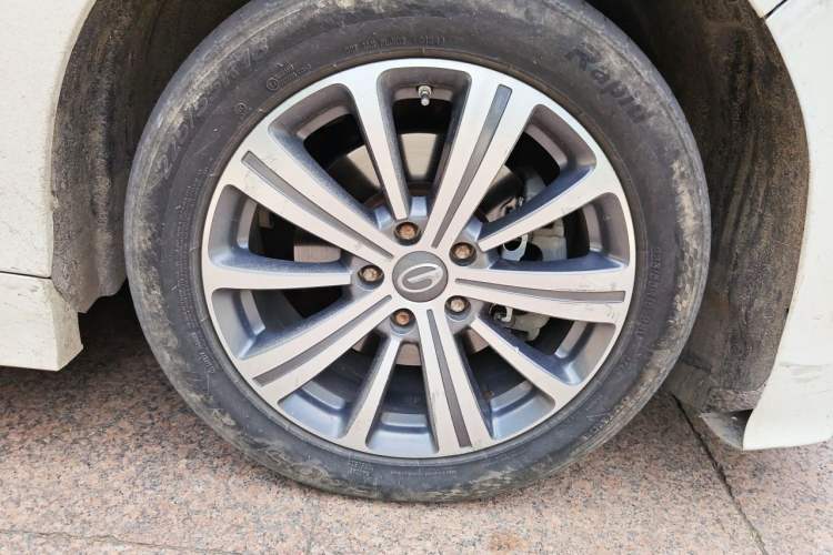 Used GAC Trumpchi M8 2018 320T Luxury Edition Right Front Wheel Hub