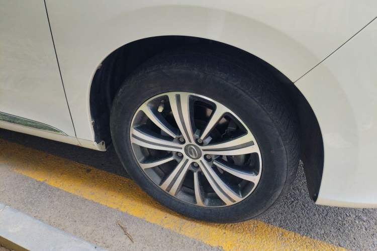 Used GAC Trumpchi M8 2018 320T Luxury Edition Right Front Wheel Hub