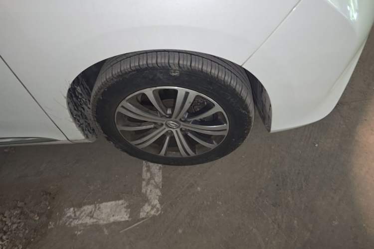 Used GAC Trumpchi M8 2018 320T Luxury Edition Right Front Wheel Hub
