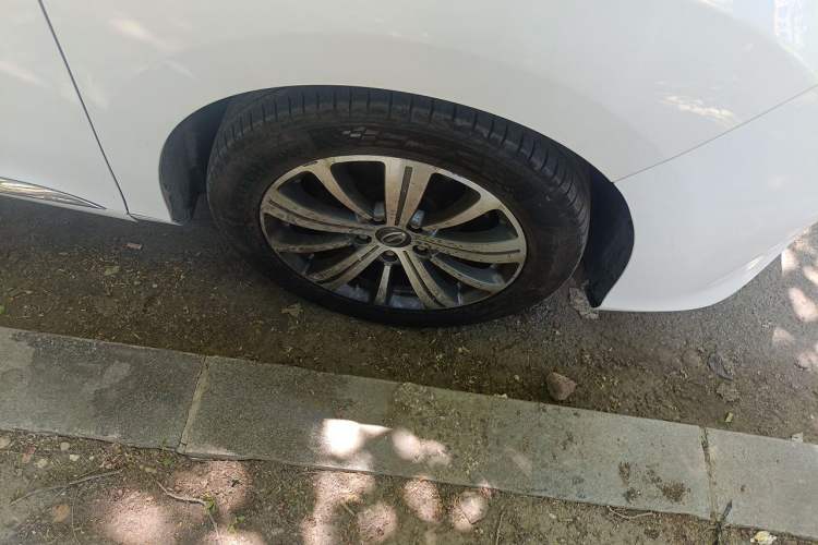 Used GAC Trumpchi M8 2018 320T Luxury Edition Right Front Wheel Hub