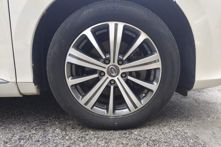 Used GAC Trumpchi M8 2018 320T Luxury Edition Right Front Wheel Hub