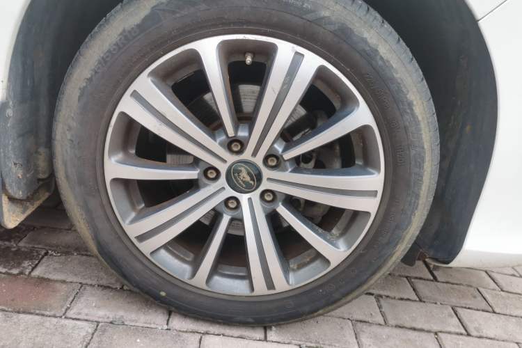 Used GAC Trumpchi M8 2018 320T Luxury Edition Right Front Wheel Hub