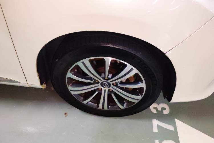 Used GAC Trumpchi M8 2018 320T Luxury Edition Right Front Wheel Hub