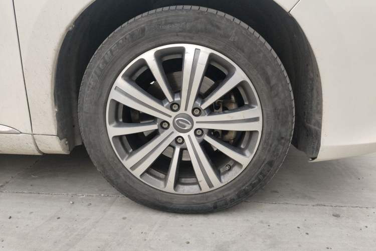 Used GAC Trumpchi M8 2018 320T Luxury Edition Right Front Wheel Hub